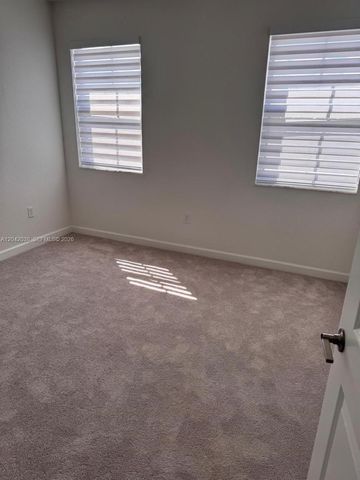 2444 SE 29th St 0, Homestead, FL 33035