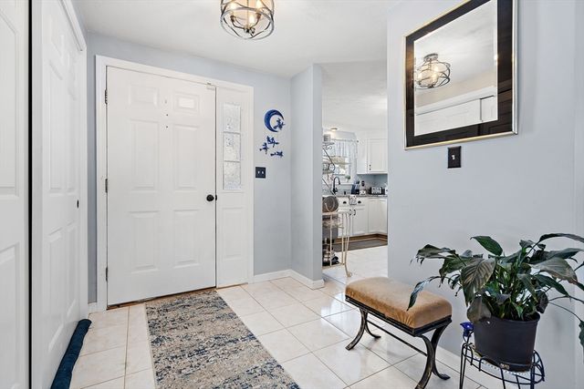 58 Brookbend Way E 58, East Bridgewater, MA 02333