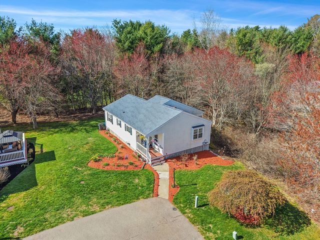 58 Brookbend Way E 58, East Bridgewater, MA 02333
