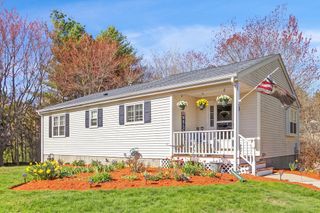 58 Brookbend Way E 58, East Bridgewater, MA 02333