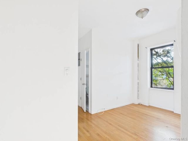 21-37 33rd street 3D, Astoria, NY 11105