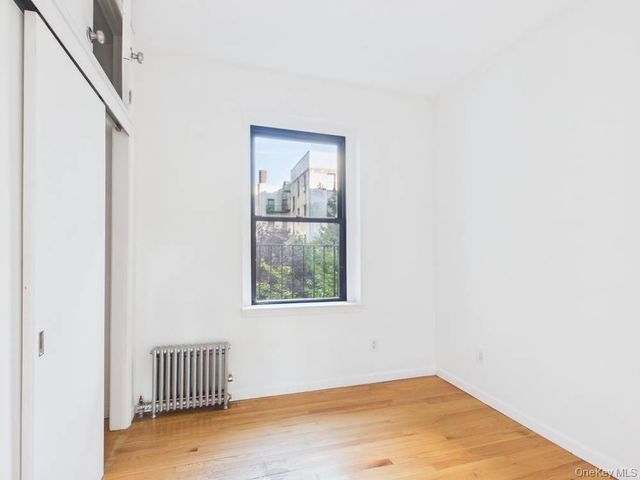 21-37 33rd street 3D, Astoria, NY 11105