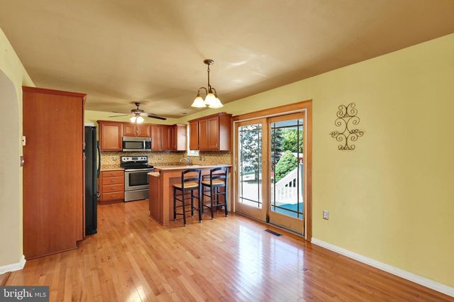 234 LONGLEAF DR, Blandon, PA 19510
