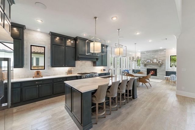 76 S Waterbridge Drive, Tomball, TX 77375