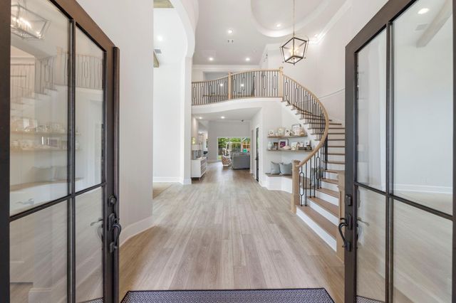 76 S Waterbridge Drive, Tomball, TX 77375