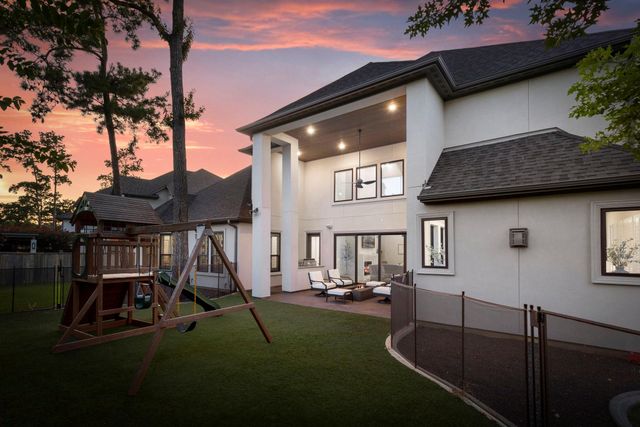 76 S Waterbridge Drive, Tomball, TX 77375
