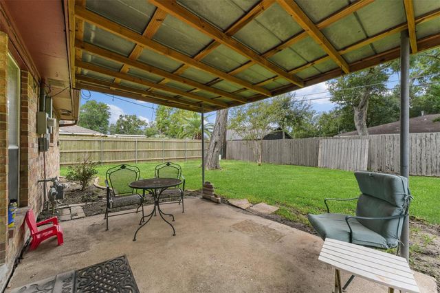 5103 Forest Trail, Baytown, TX 77521