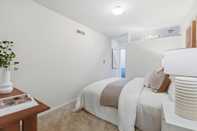 255 S Rengstorff Avenue 58, Mountain View, CA 94040