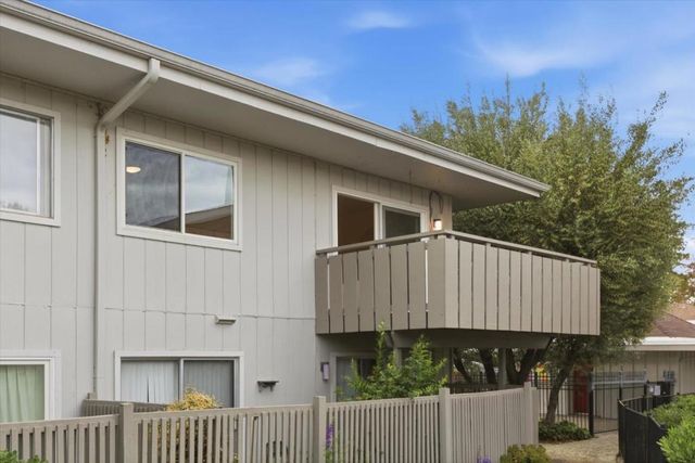 255 S Rengstorff Avenue 58, Mountain View, CA 94040