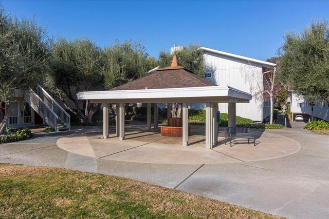 255 S Rengstorff Avenue 58, Mountain View, CA 94040
