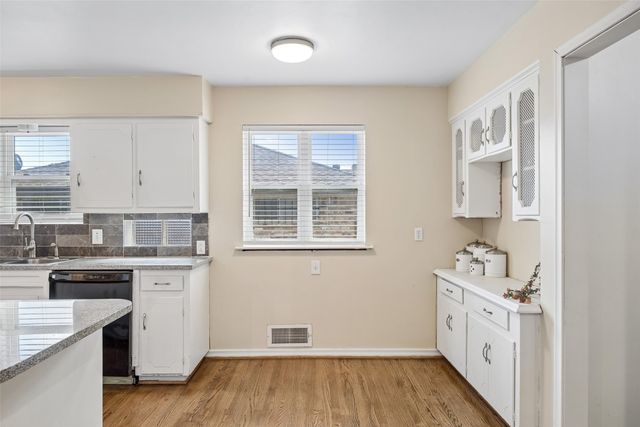 8049 Woodhue Road, Dallas, TX 75228