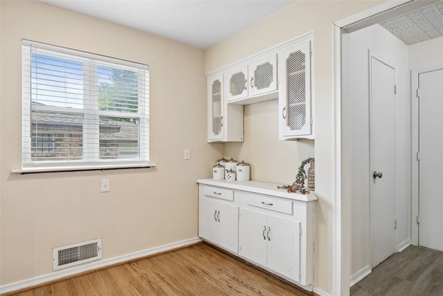 8049 Woodhue Road, Dallas, TX 75228