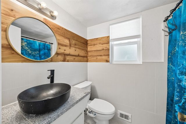 8049 Woodhue Road, Dallas, TX 75228