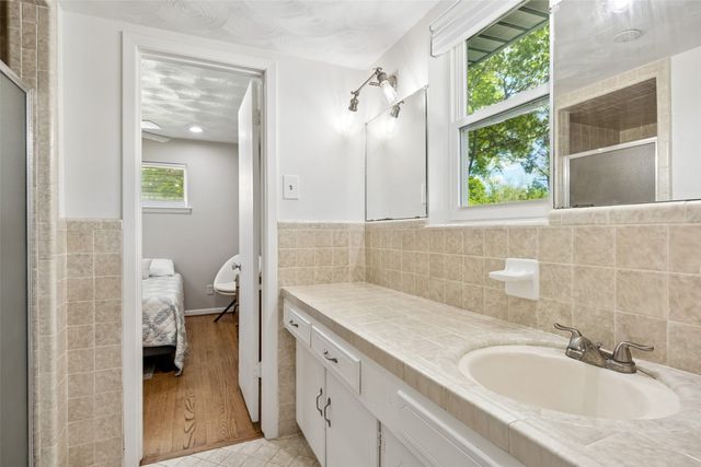 8049 Woodhue Road, Dallas, TX 75228