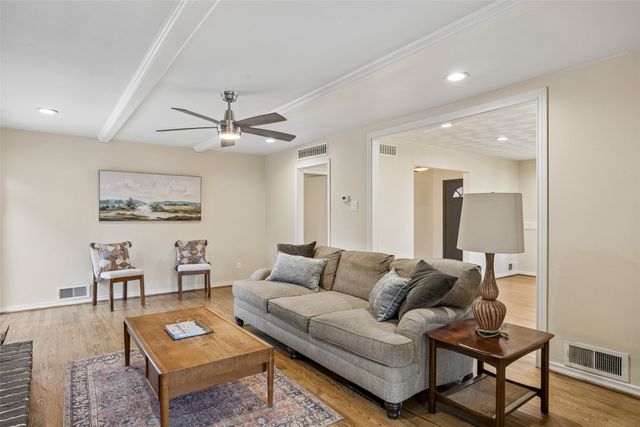 8049 Woodhue Road, Dallas, TX 75228