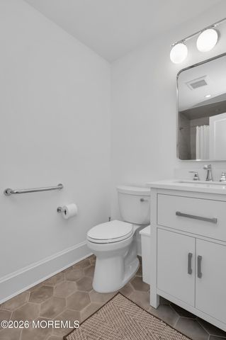 29 4th Avenue, Lavallette, NJ 08735