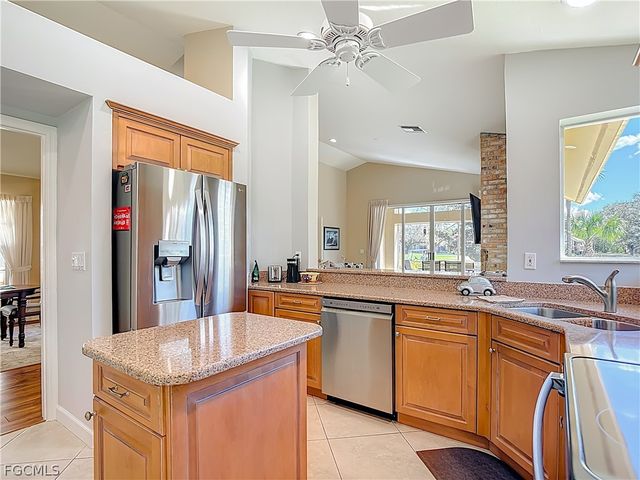 12090 Sabal Dunes LN, Fort Myers, FL 33913