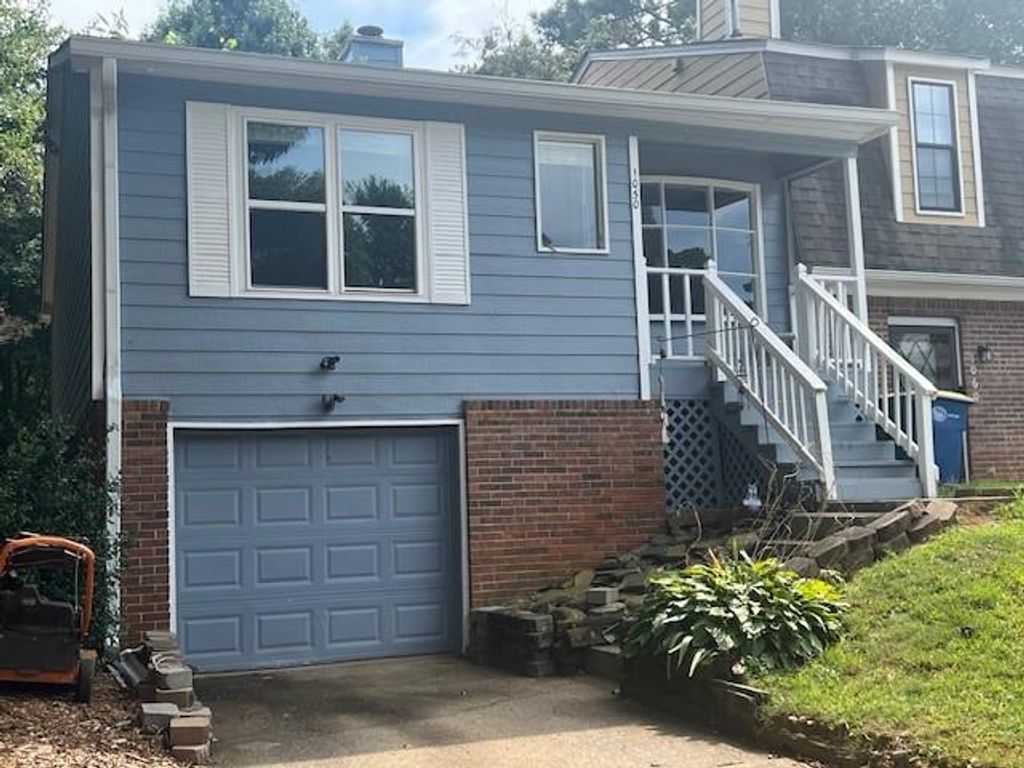 1050 Sand Wedge NW Circle, Kennesaw, GA 30144