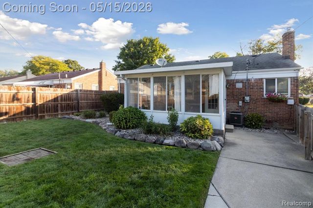 31775 Marblehead Road, Farmington, MI 48336