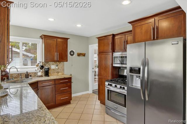 31775 Marblehead Road, Farmington, MI 48336