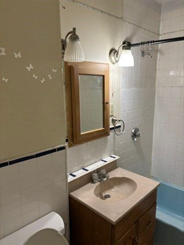 80 Newhall St, Springfield, MA 01109