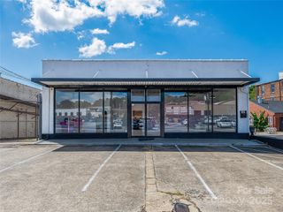 105 W Henderson Street, Marion, NC 28752