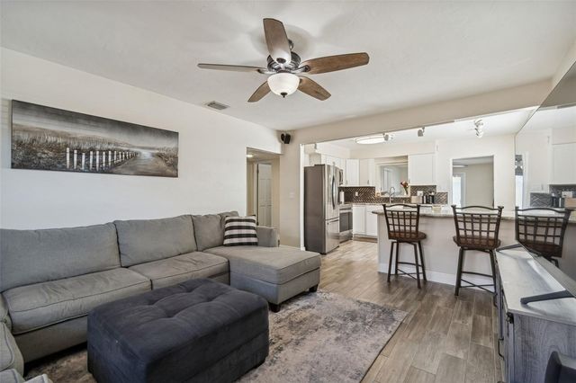 3461 BEECHWOOD TERRACE N, Pinellas Park, FL 33781