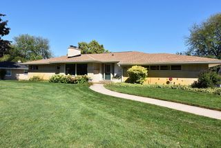2544 S Seymour PLACE, West Allis, WI 53227
