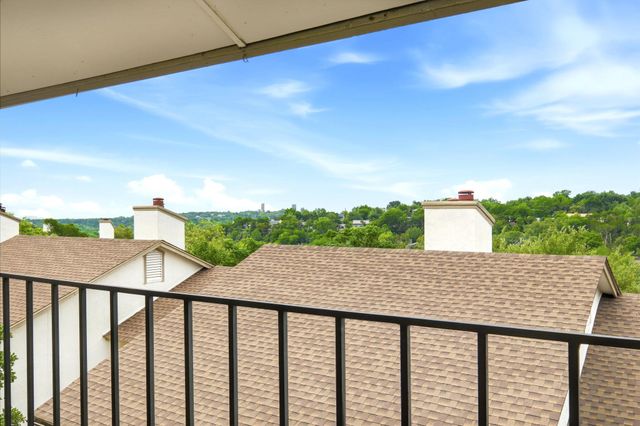 6910 Hart LN 912, Austin, TX 78731