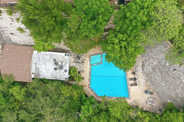 6910 Hart LN 912, Austin, TX 78731