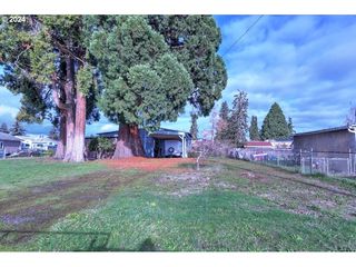 3720 VIRGINIA Ave, Springfield, OR 97478