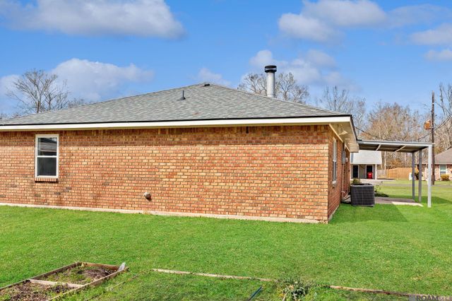 41069 Rustling Oak Dr, Prairieville, LA 70769