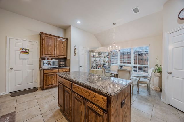 7306 STATFORD Drive, Rowlett, TX 75089