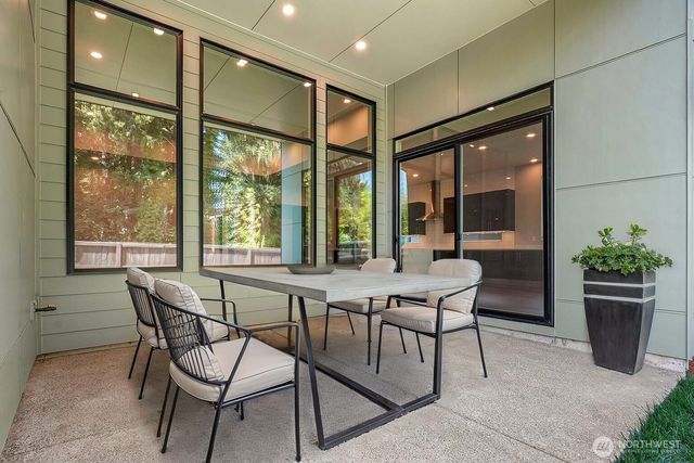 15011 NW 11th Place, Vancouver, WA 98685