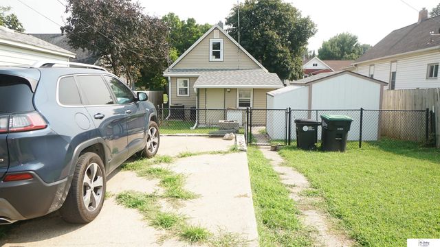 2930 Castelar Street, Omaha, NE 68105