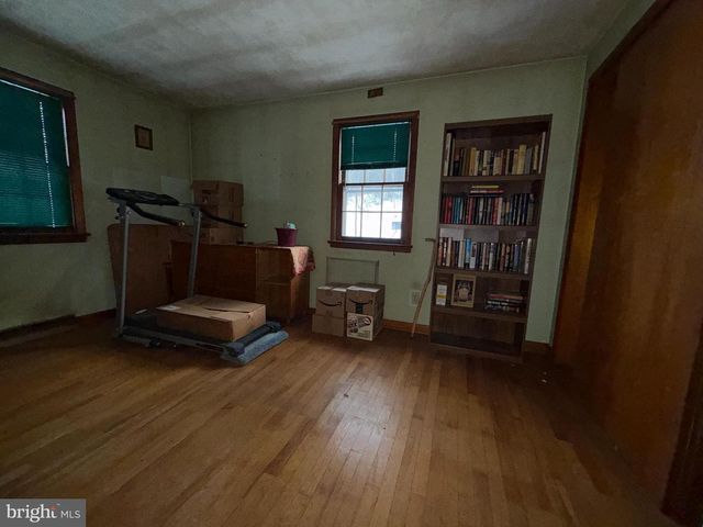 140 CREEK RD, Shermans Dale, PA 17090