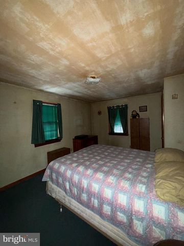 140 CREEK RD, Shermans Dale, PA 17090