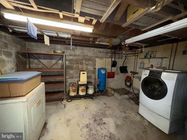 140 CREEK RD, Shermans Dale, PA 17090