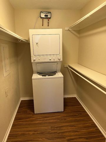 4859 Cedar Springs Road 335, Dallas, TX 75219
