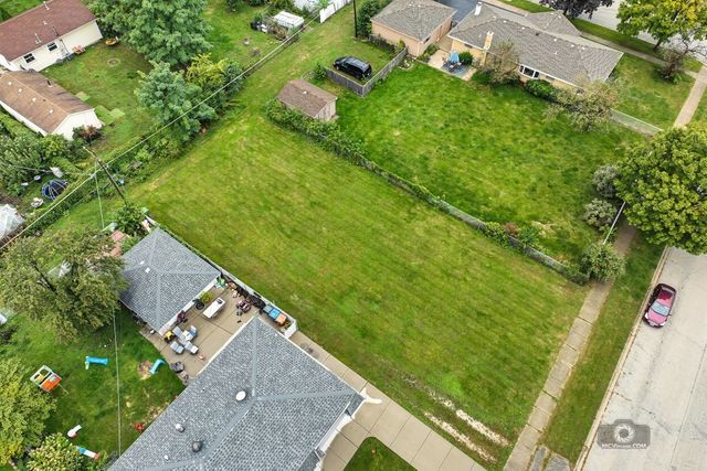 10008 Melvina Avenue, Oak Lawn, IL 60453