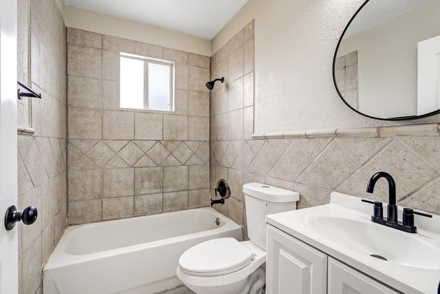 700 Atlantic Road SE, Rio Rancho, NM 87124