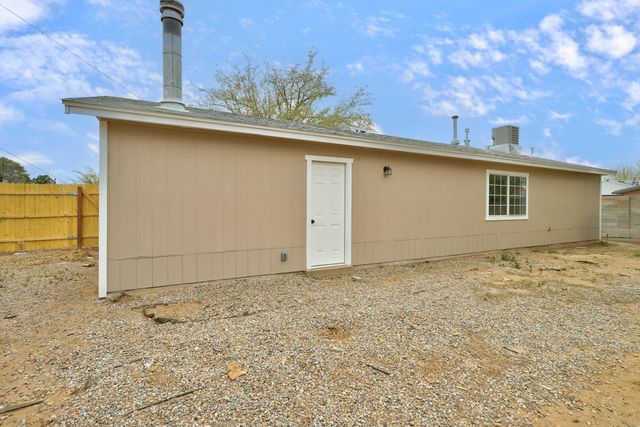 700 Atlantic Road SE, Rio Rancho, NM 87124