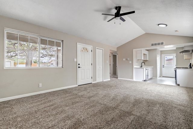 700 Atlantic Road SE, Rio Rancho, NM 87124