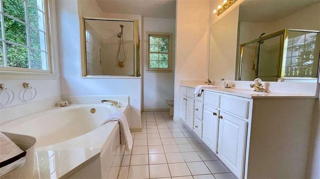 4075 Dream Catcher Drives, Woodstock, GA 30189