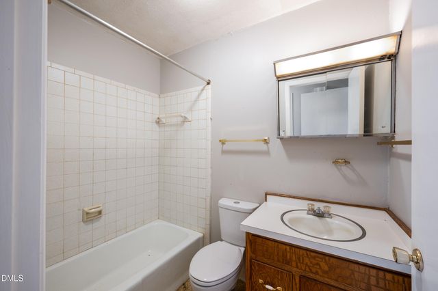 430 W 9th Street, Siler City, NC 27344