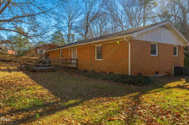 430 W 9th Street, Siler City, NC 27344