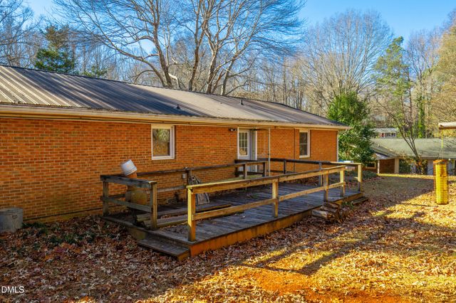 430 W 9th Street, Siler City, NC 27344