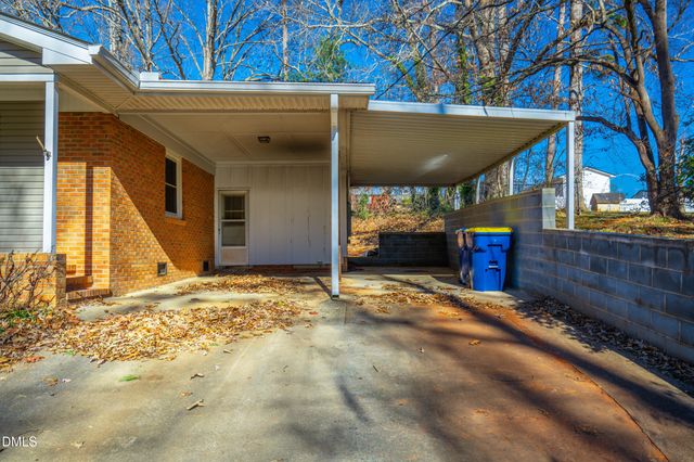 430 W 9th Street, Siler City, NC 27344