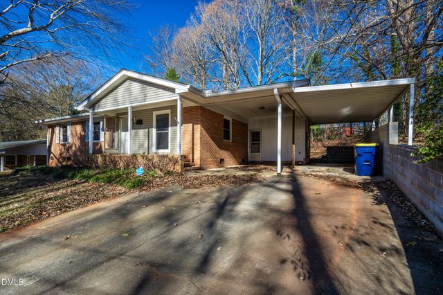 430 W 9th Street, Siler City, NC 27344