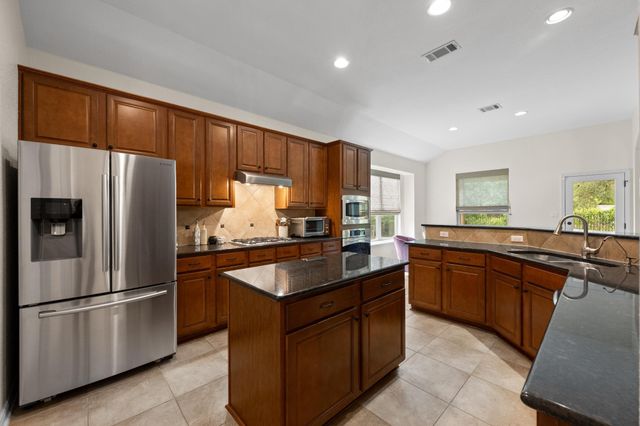 5025 Pyrenees PASS, Bee Cave, TX 78738